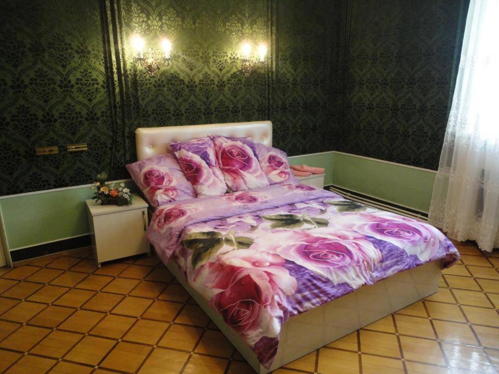 Royal Boutique Hotel On Kievyan Ереван Екстериор снимка