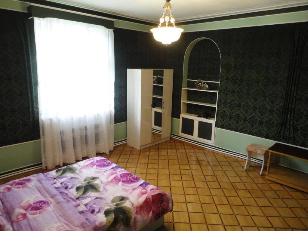 Royal Boutique Hotel On Kievyan Ереван Екстериор снимка
