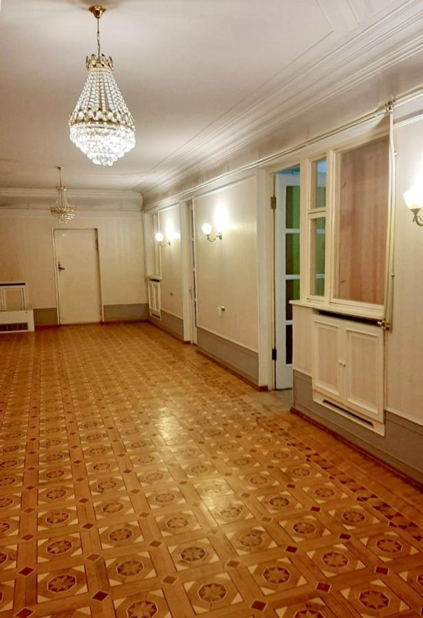 Royal Boutique Hotel On Kievyan Ереван Екстериор снимка