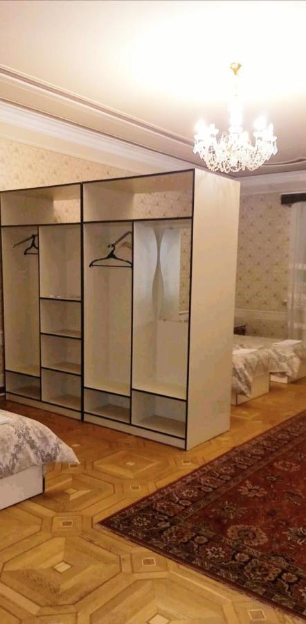 Royal Boutique Hotel On Kievyan Ереван Екстериор снимка