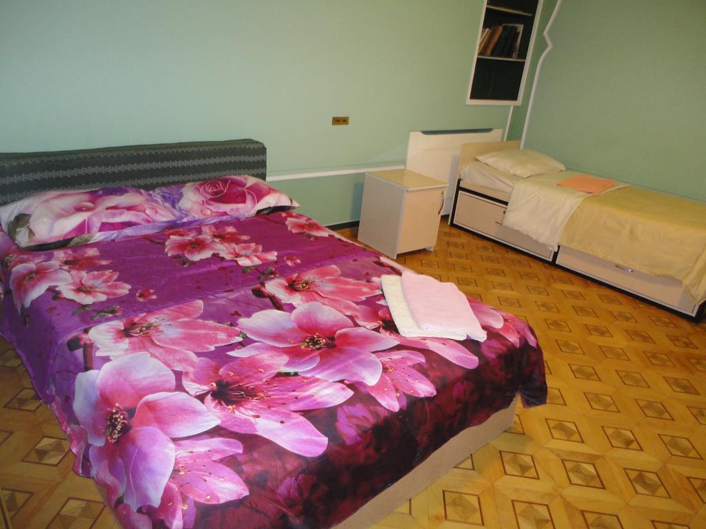 Royal Boutique Hotel On Kievyan Ереван Екстериор снимка